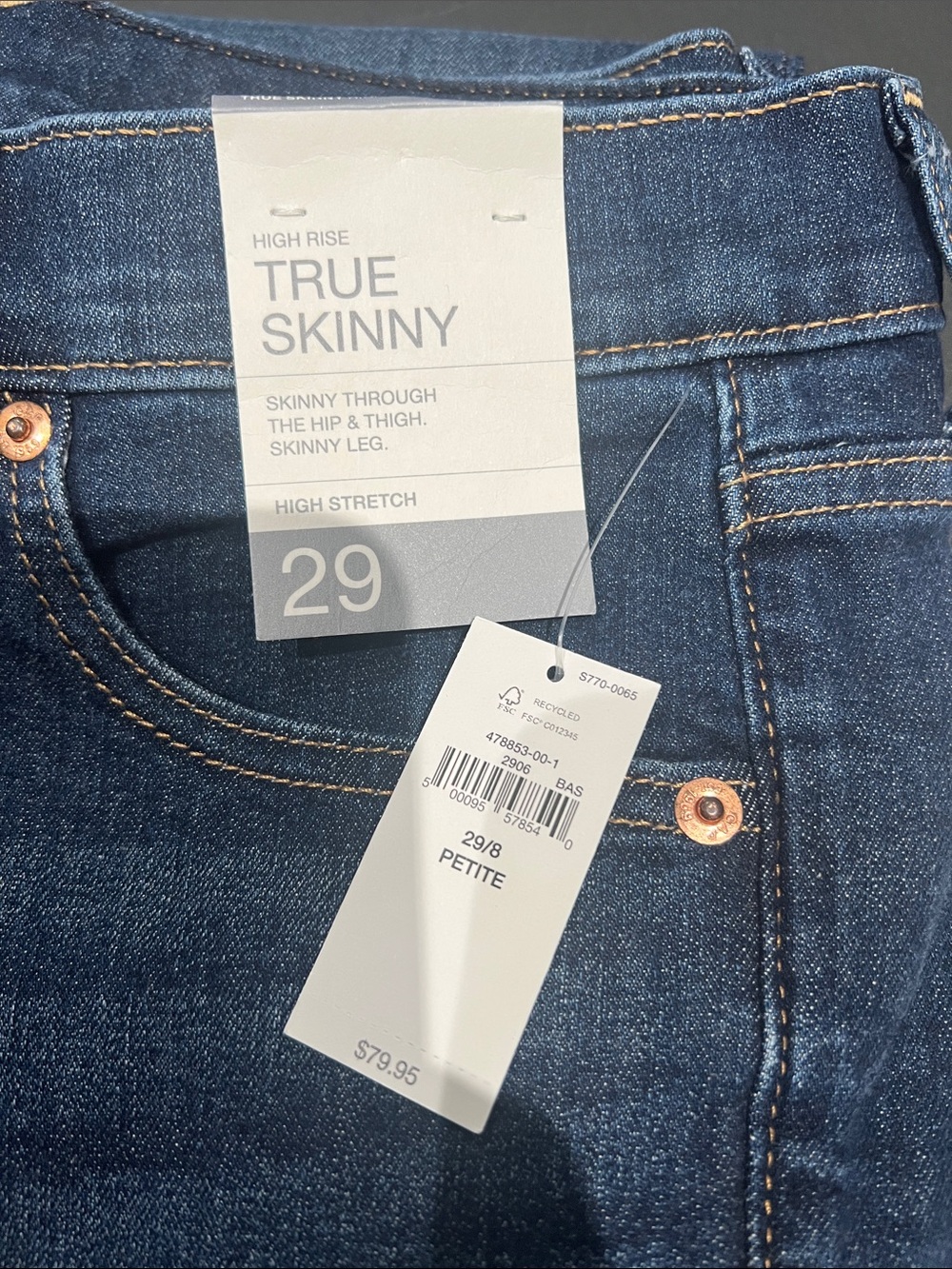 NWT GAP True Skinny Jeans Petite in Dark Blue Wash - Picture 4 of 4